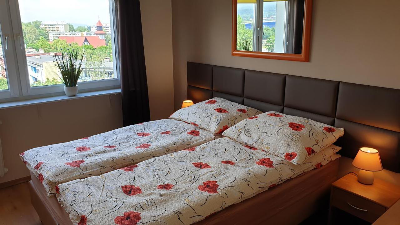 Apartamenty Podzamcze Waldenburg Exterior foto