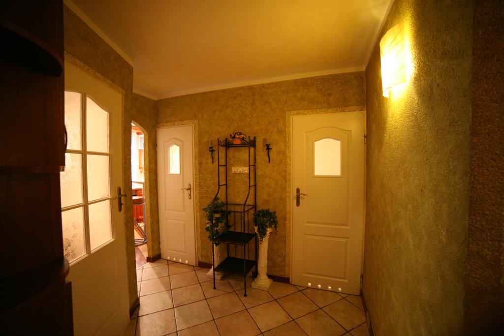 Apartamenty Podzamcze Waldenburg Zimmer foto